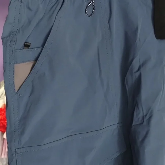 EZRUN Navy Blue Cargo Shorts - Picture 2 of 5